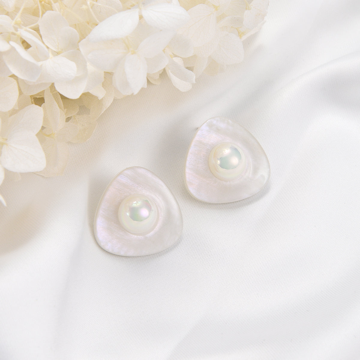 White pearls oasis custom earrings