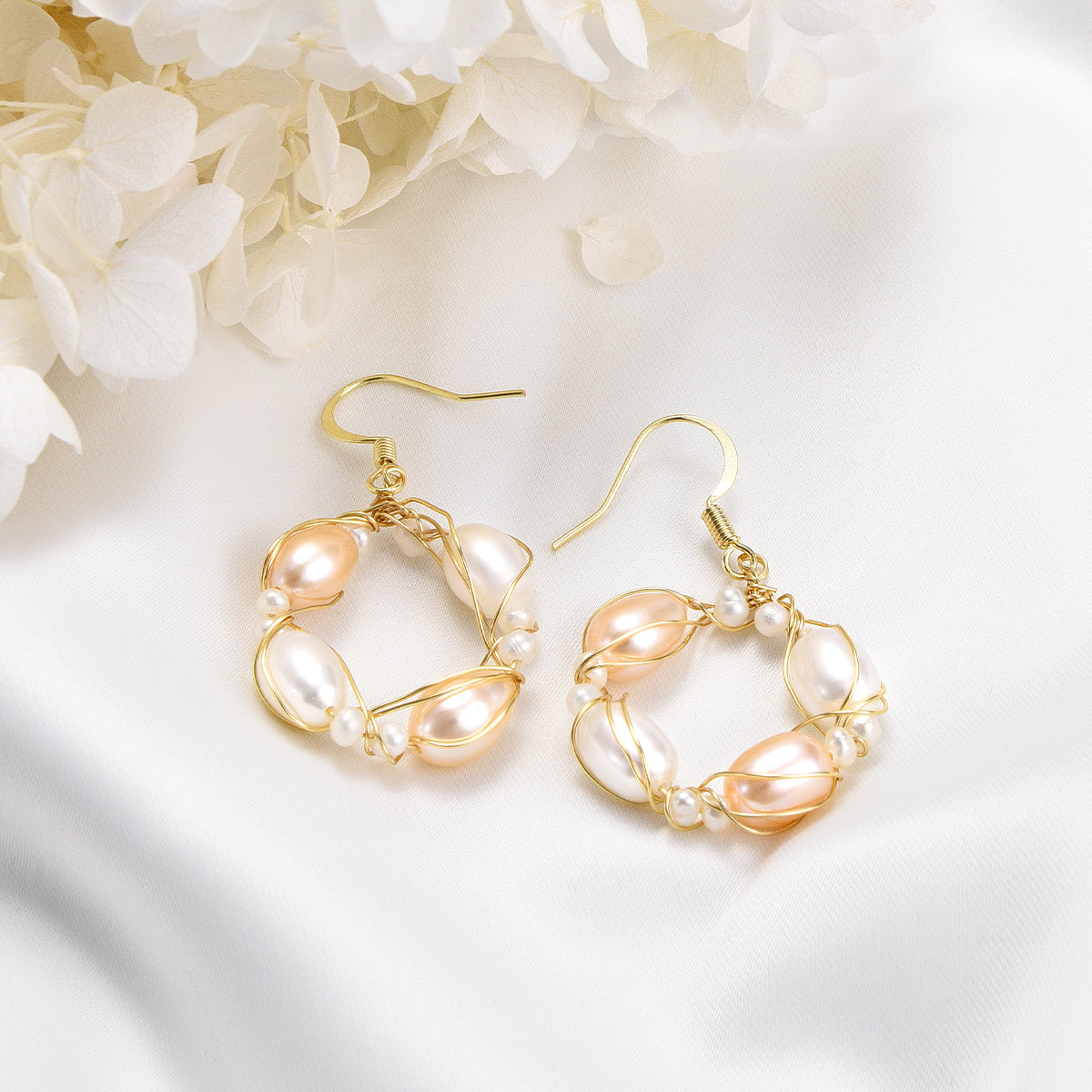Peachy and white colored flower throne earrings