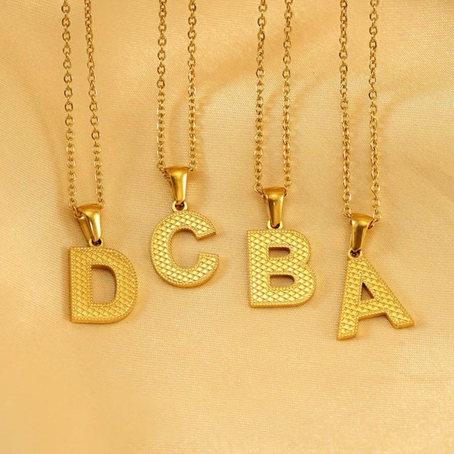 Golden Letter Necklaces: Chic and Personalized, a Timeless Accessory