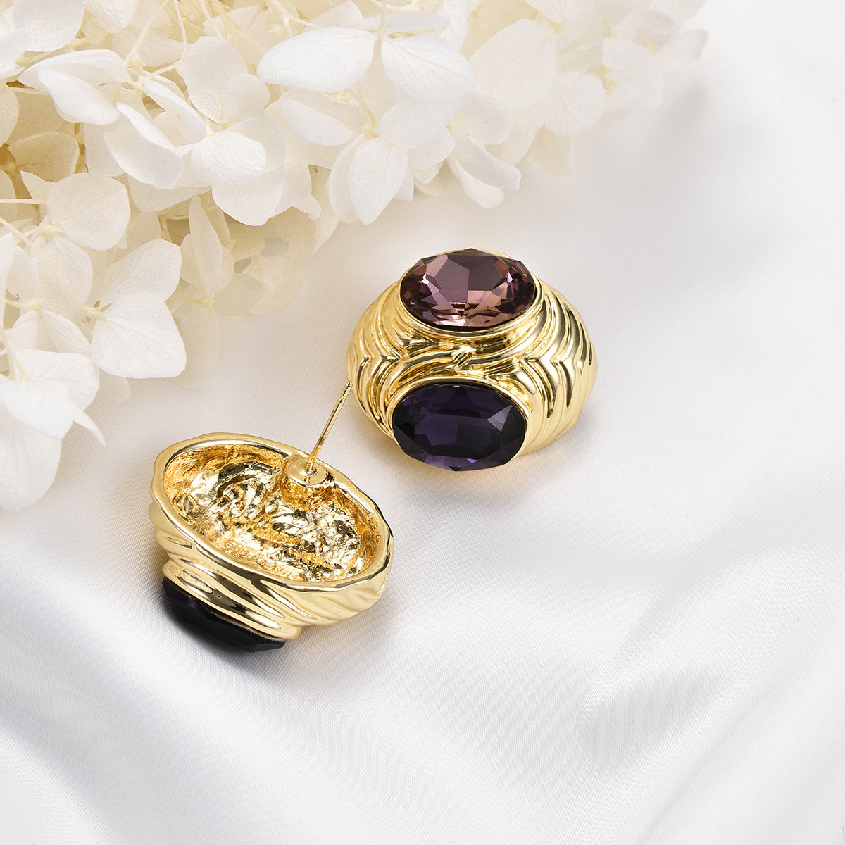 Sumptuous purple soul golden earrings